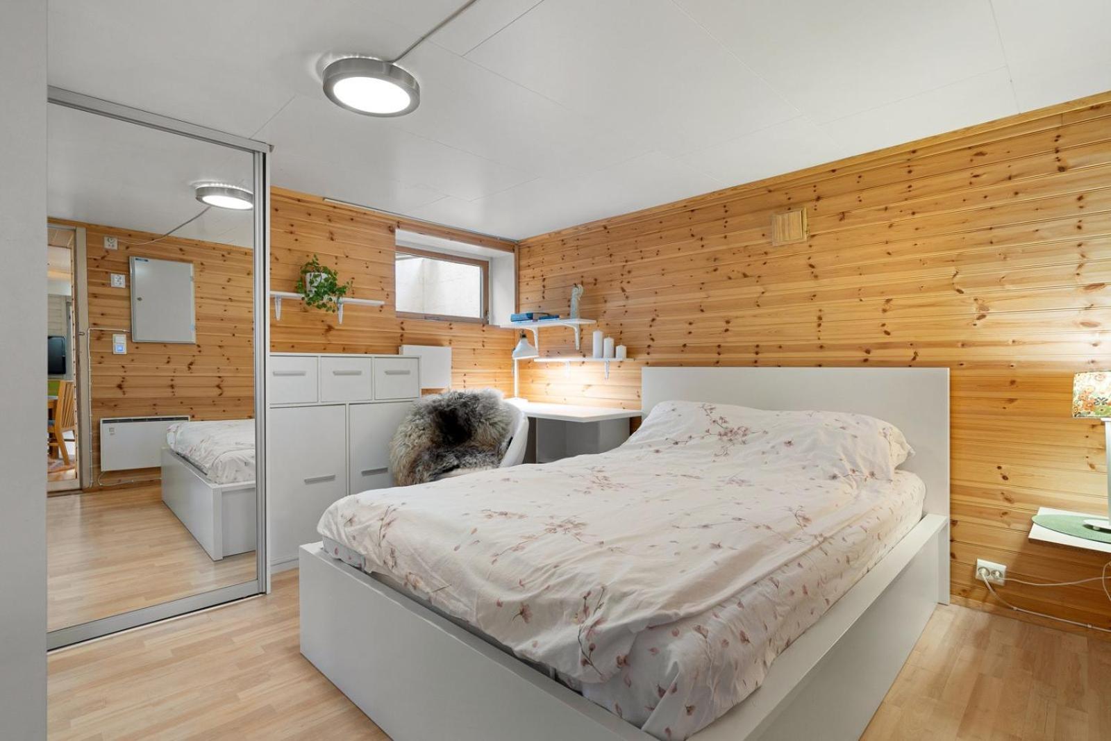 Room In Cozy Apartment 7 Min Walk From The City Center Tromsø Buitenkant foto