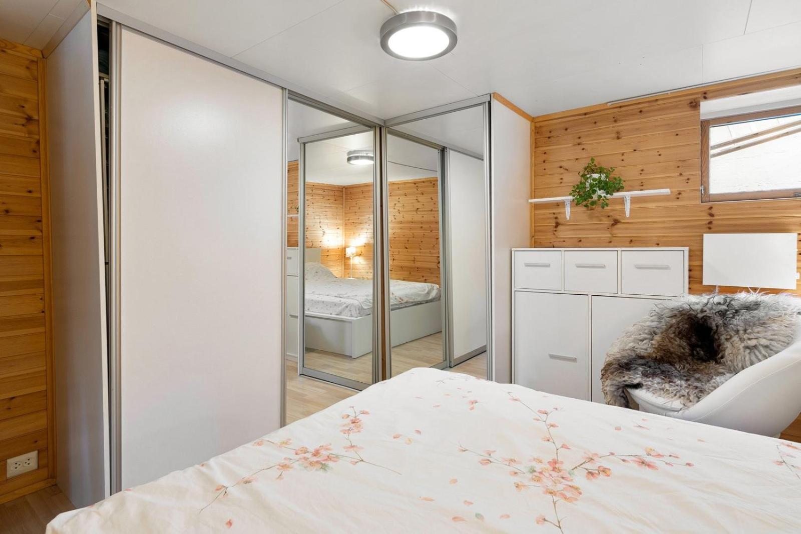 Room In Cozy Apartment 7 Min Walk From The City Center Tromsø Buitenkant foto